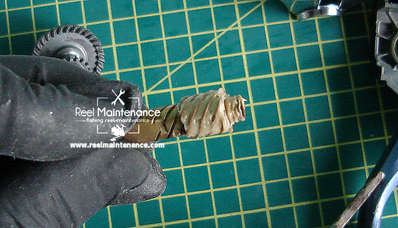 cals grease pinion gear